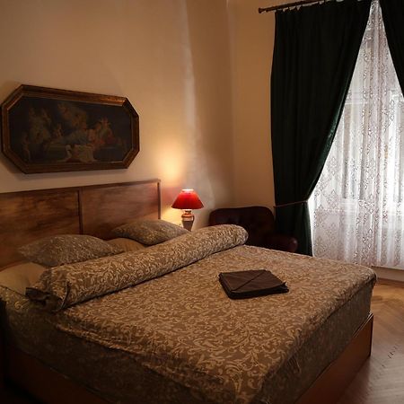 Апартаменти Old Town & Parking Assistance Прага Екстер'єр фото