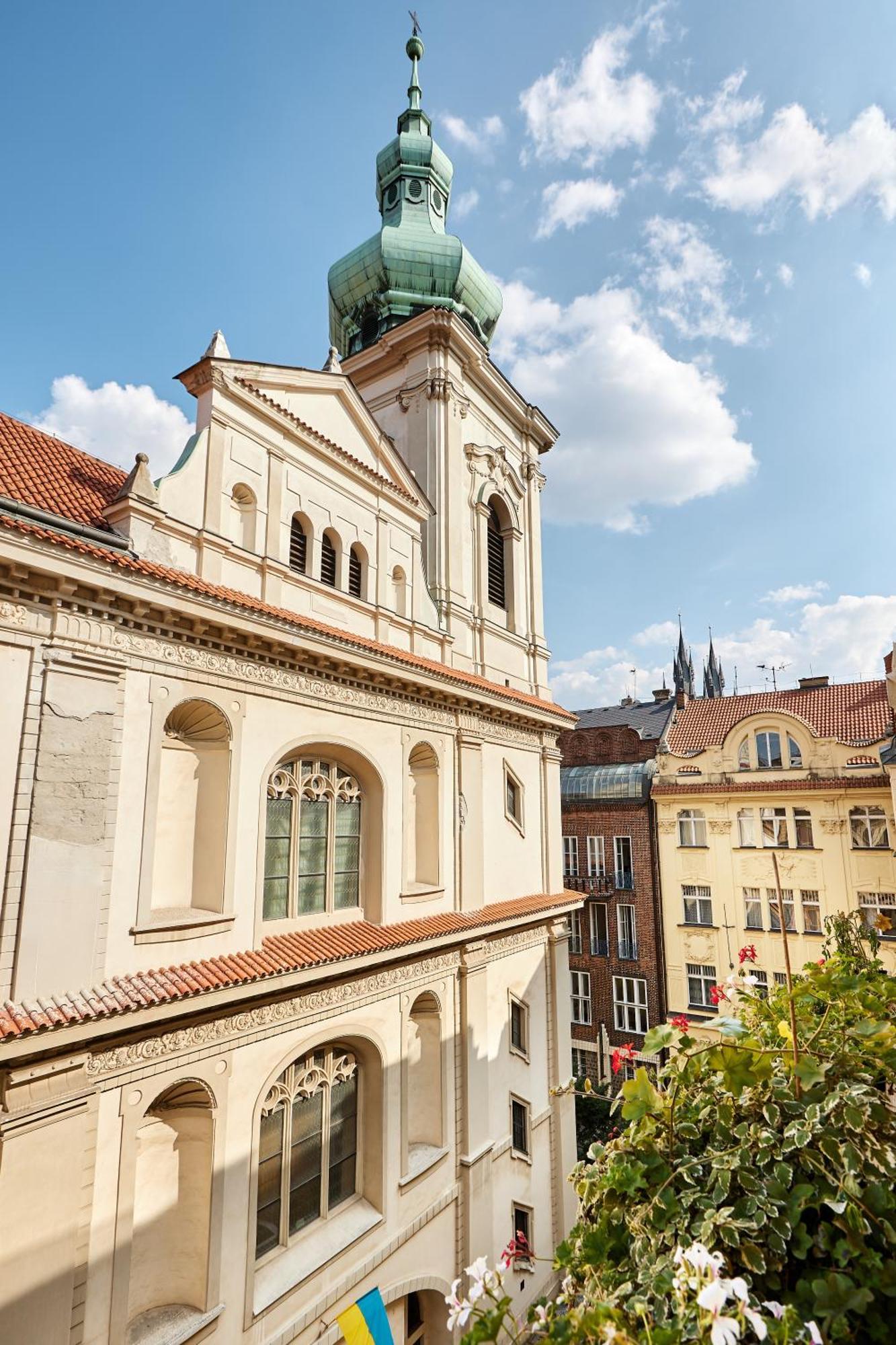 Апартаменти Old Town & Parking Assistance Прага Екстер'єр фото